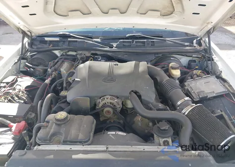 2010 Ford Crown Victoria Police Interceptor from USA, damaged, VIN 2FABP7BV5AX120570